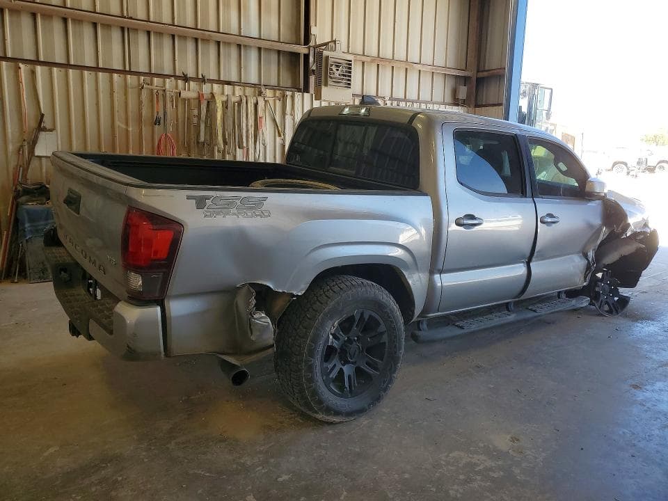 2020 TOYOTA TACOMA SR V6 3