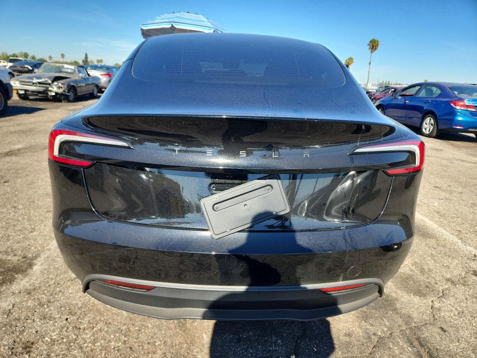 2026 TESLA MODEL 3 6