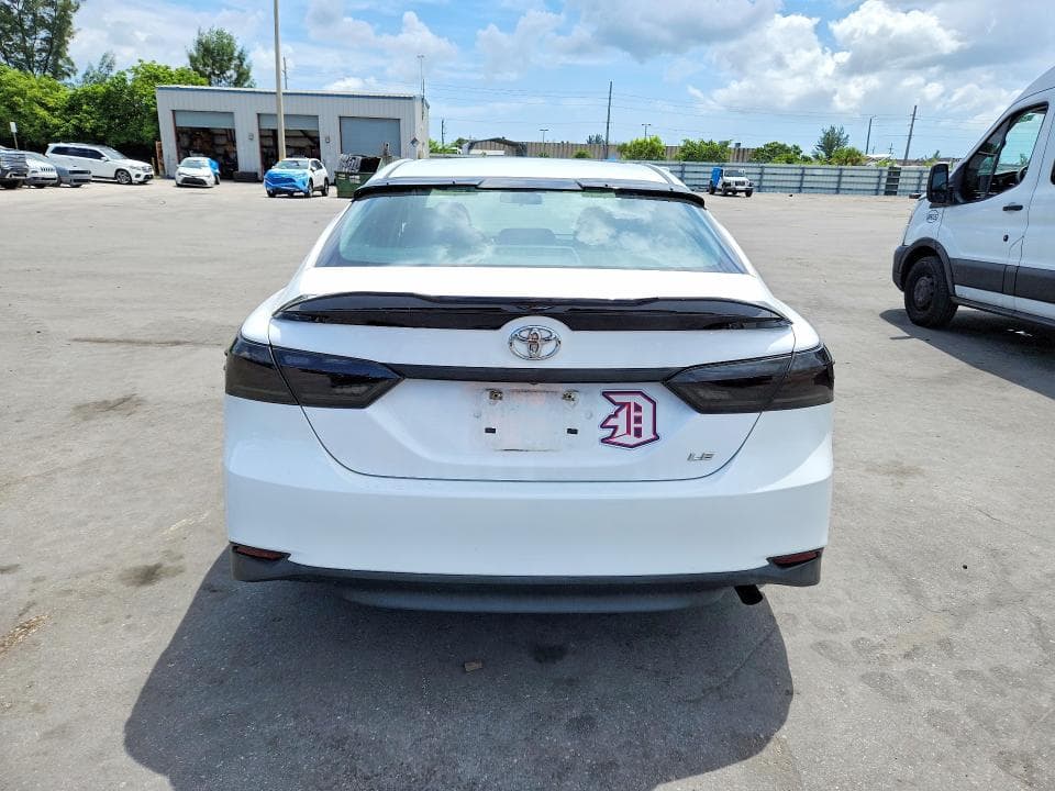 2018 TOYOTA CAMRY L 6