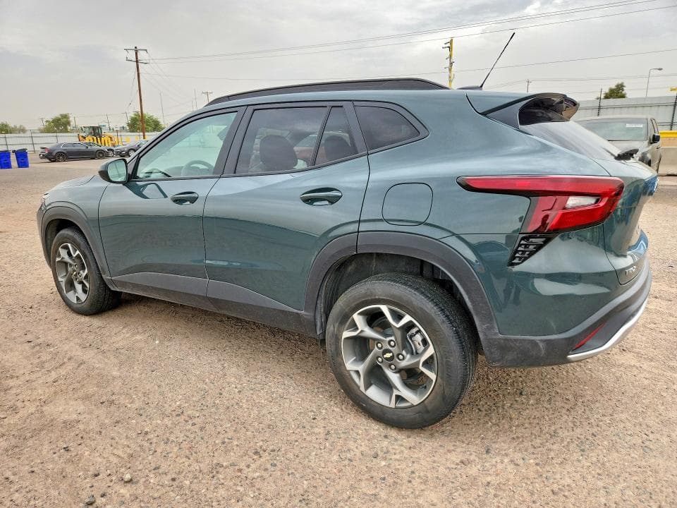 2025 CHEVROLET TRAX 1LT 2