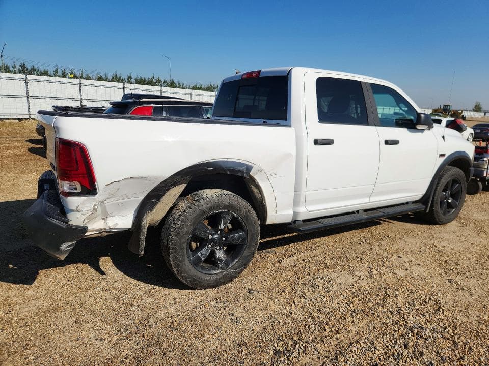 2020 RAM 1500 CLASSIC WARLOCK 3