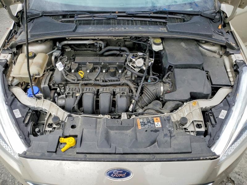 2017 FORD FOCUS SE 11