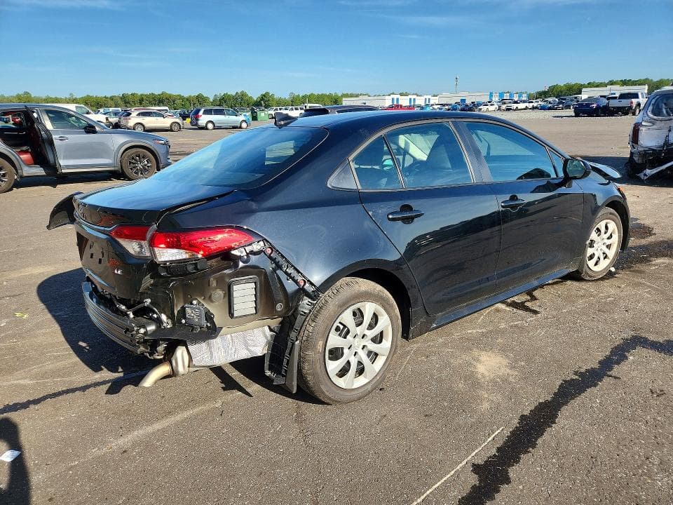 2026 TOYOTA COROLLA LE 3