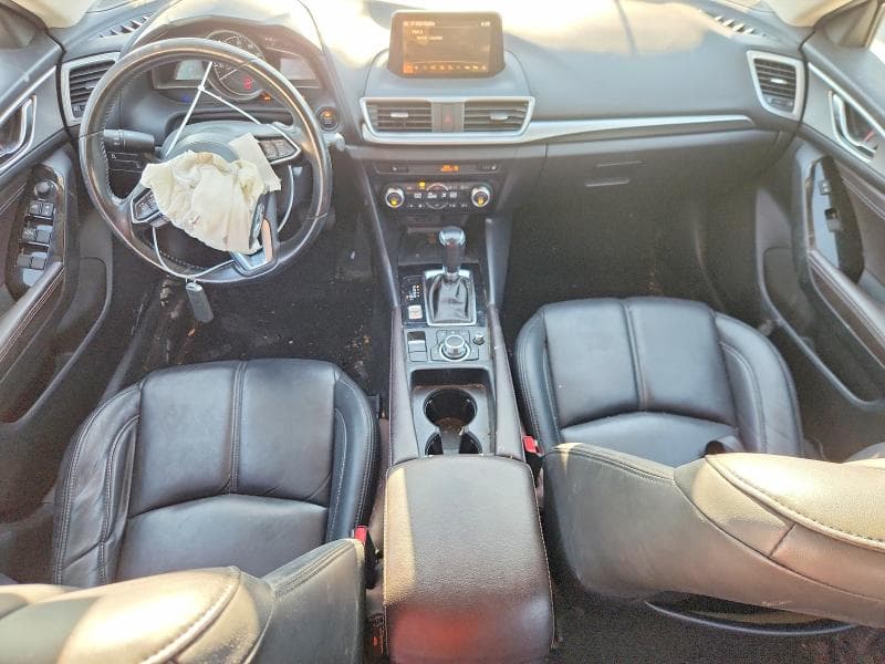 2018 MAZDA 3 TOURING 8