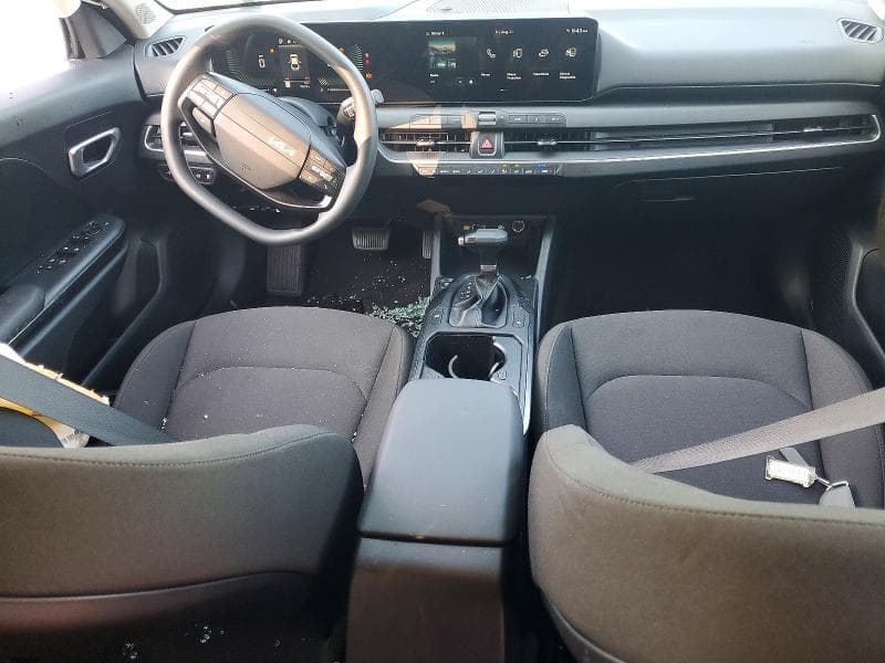 2026 KIA K4 LXS 8