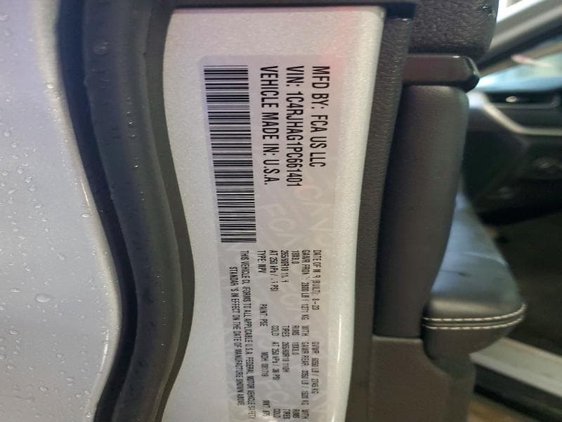 2023 JEEP GRAND CHEROKEE LAREDO 13