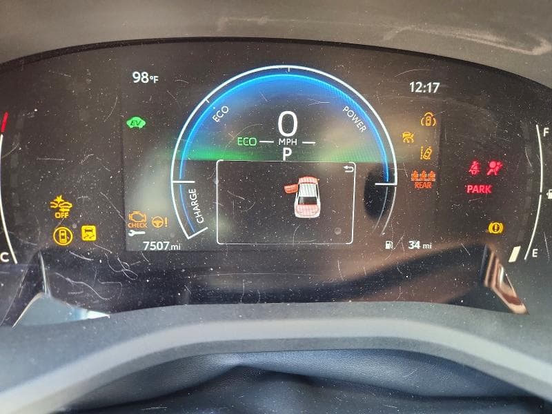 2025 TOYOTA CAMRY SE 9