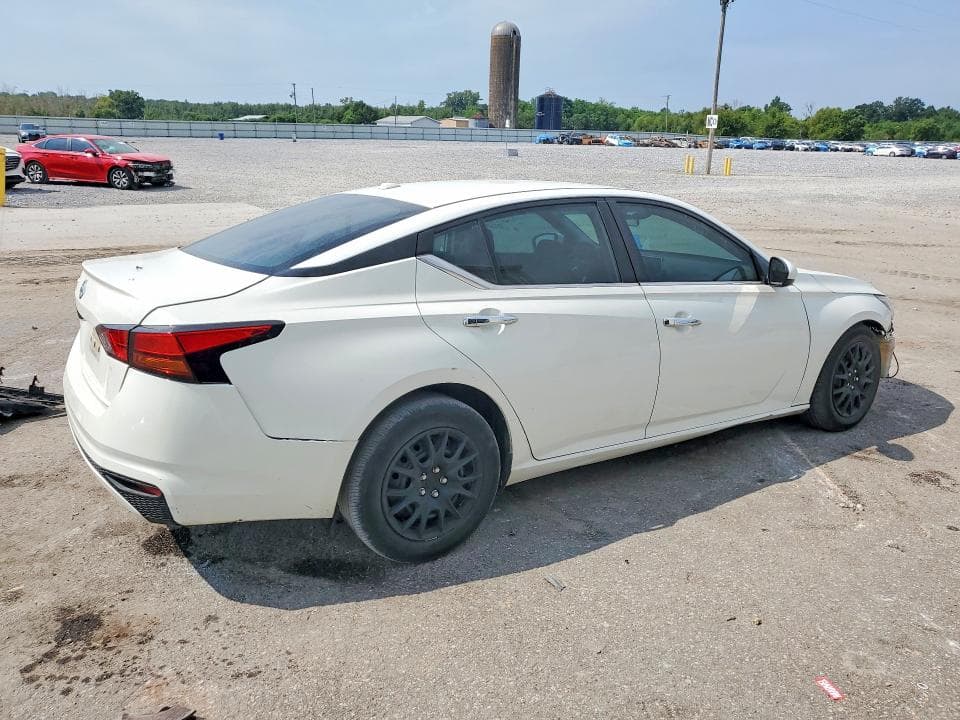 2019 NISSAN ALTIMA S 3