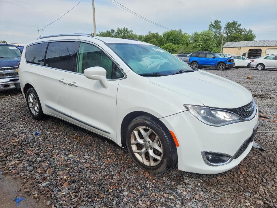 2018 CHRYSLER PACIFICA TOURING L 4