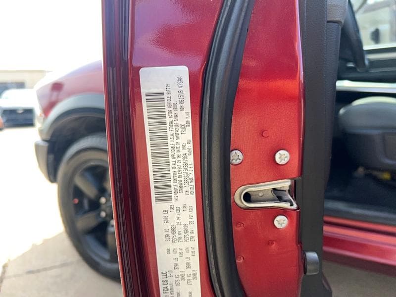 2019 RAM 1500 CLASSIC SLT 10