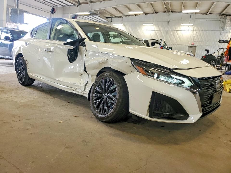 2025 NISSAN ALTIMA SV 4