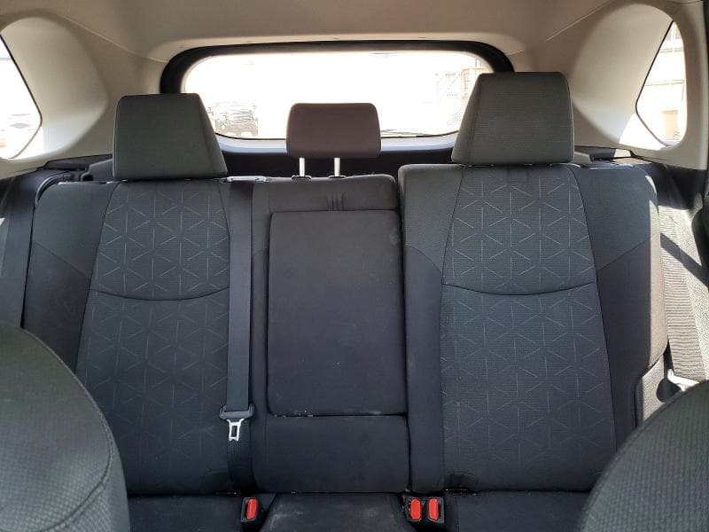 2024 TOYOTA RAV4 XLE 10