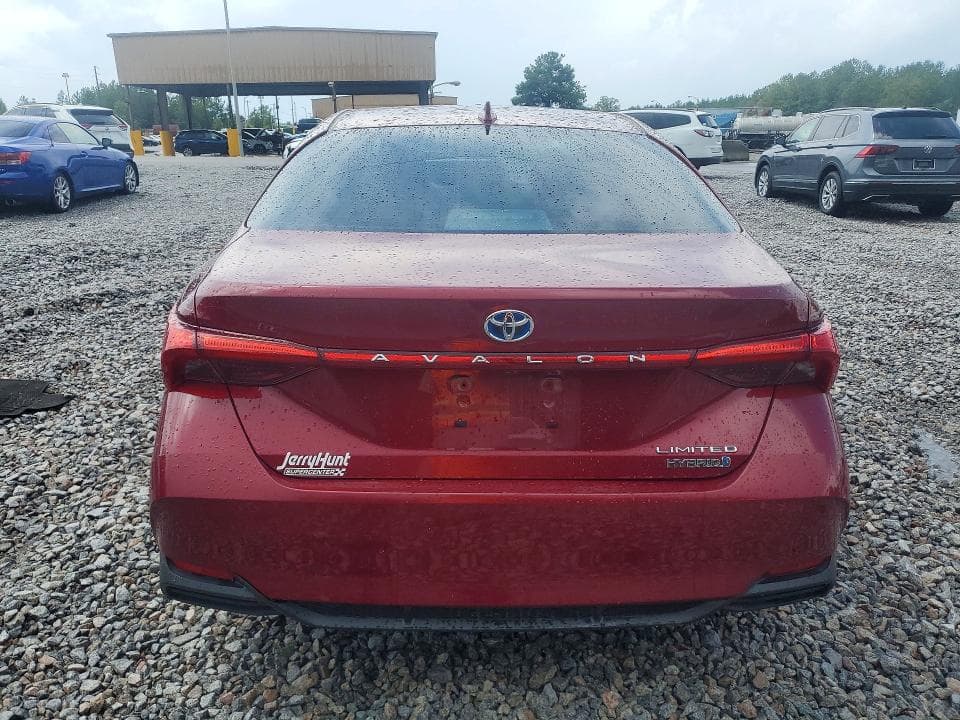 2020 TOYOTA AVALON LIMITED 6