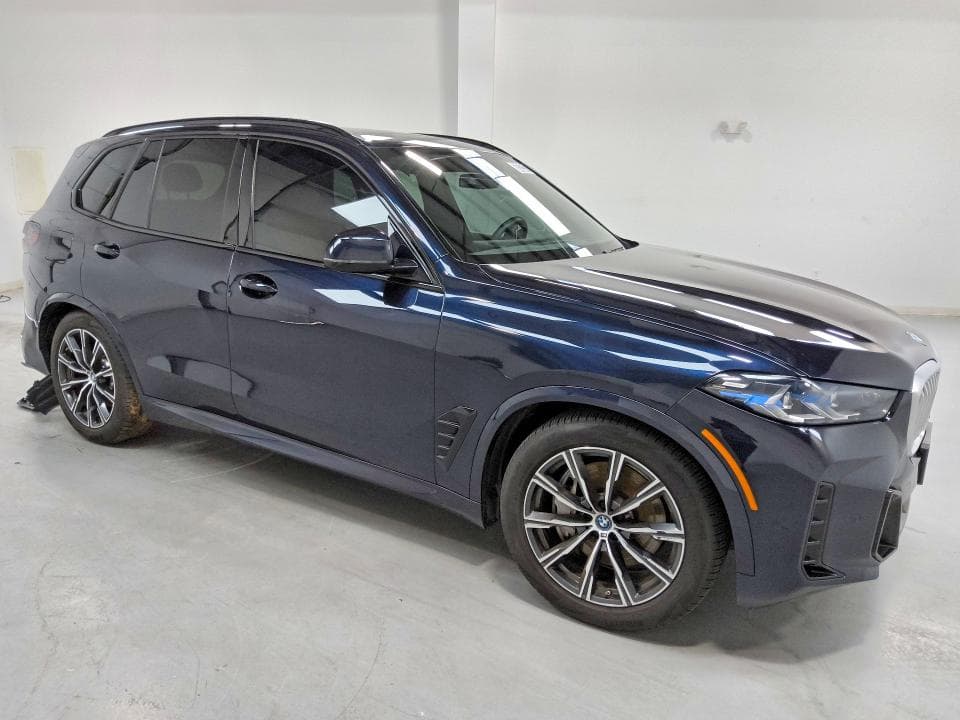 2025 BMW X5 XDRIVE50E 4