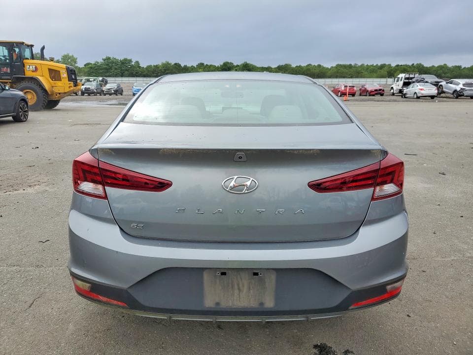 2019 HYUNDAI ELANTRA SE 6