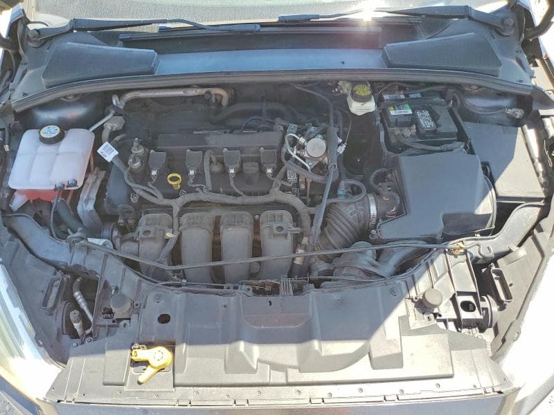 2017 FORD FOCUS SE 11