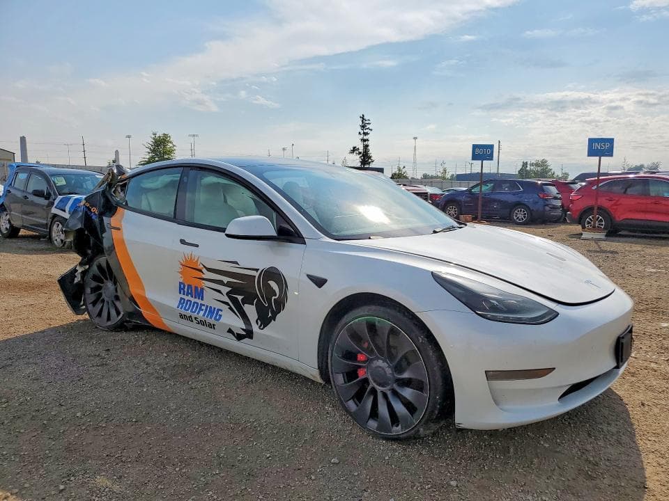 2023 TESLA MODEL 3 4