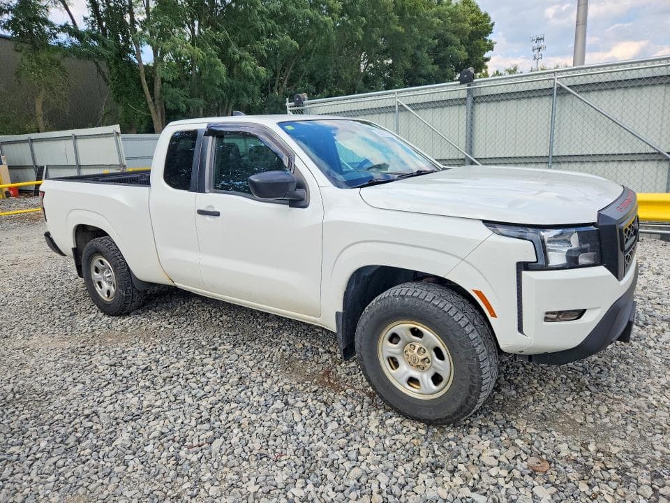 2022 NISSAN FRONTIER S 4