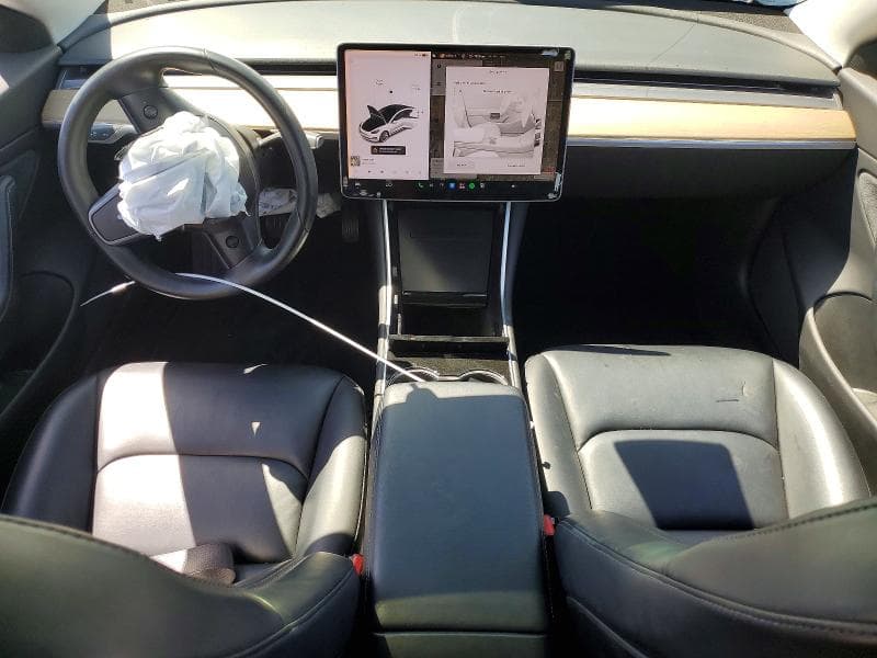 2018 TESLA MODEL 3 8