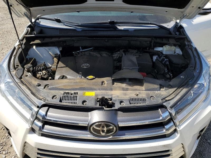 2017 TOYOTA HIGHLANDER LIMITED 12