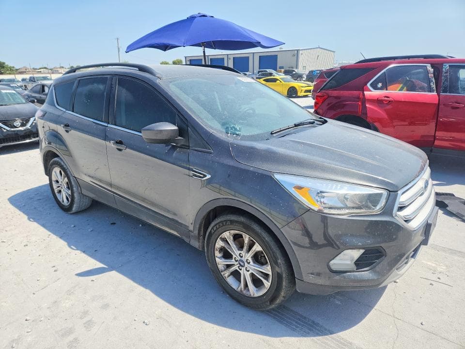 2018 FORD ESCAPE SE 4