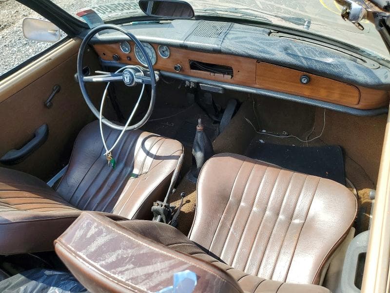 1971 VOLKSWAGEN KARMANNGHI 8