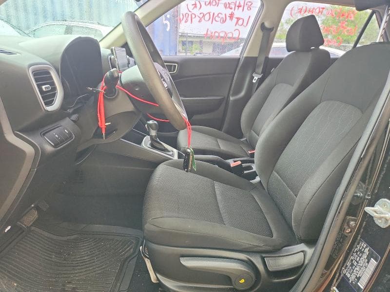 2020 HYUNDAI VENUE SE 7