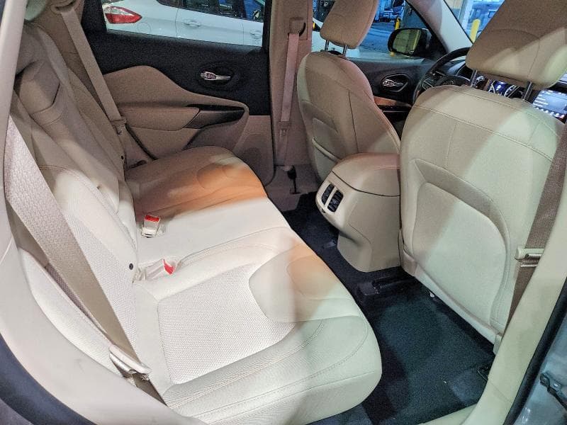 2019 JEEP CHEROKEE LATITUDE 11