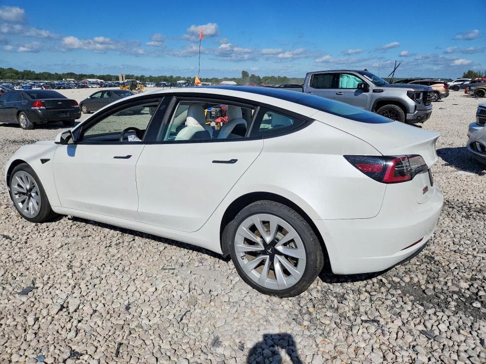 2022 TESLA MODEL 3 2