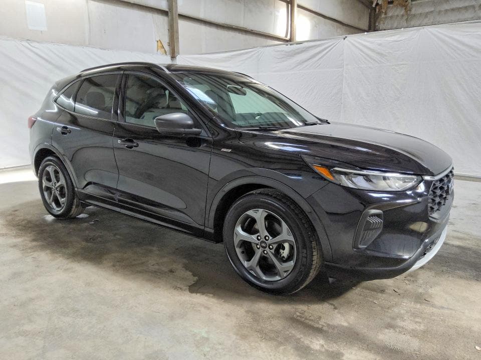 2024 FORD ESCAPE ST LINE 4