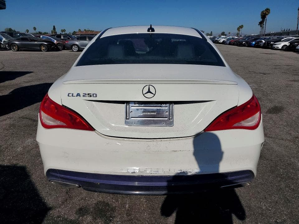 2018 MERCEDES-BENZ CLA 250 6