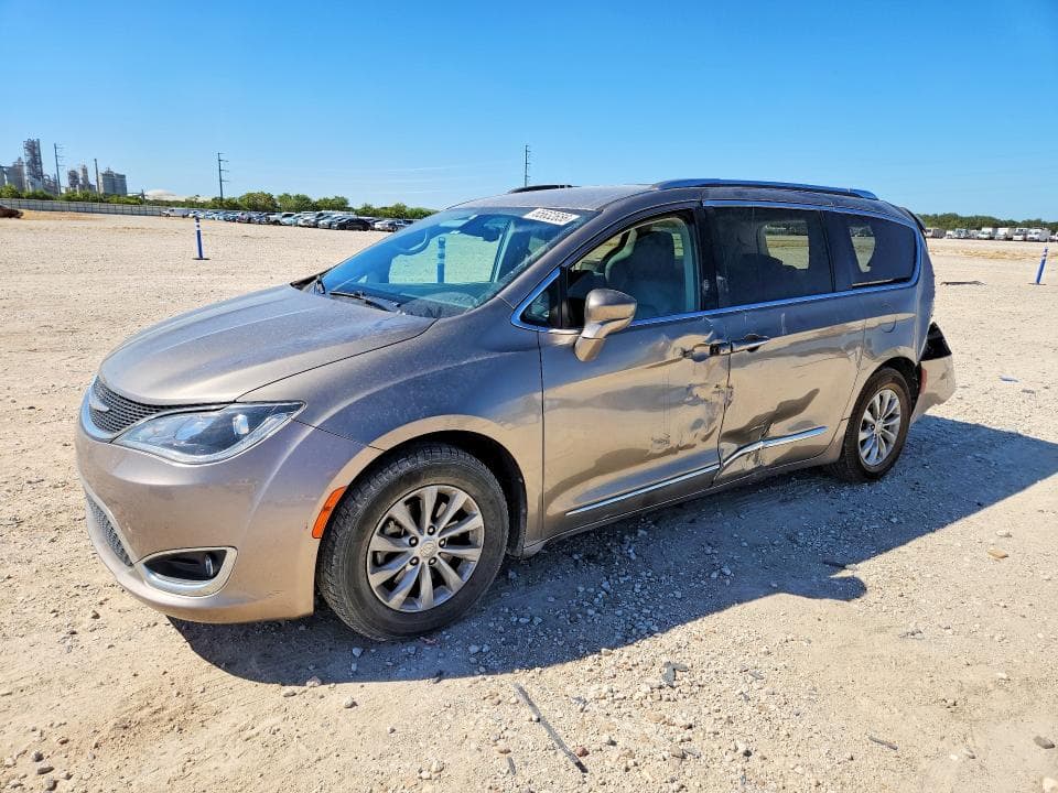2018 CHRYSLER PACIFICA TOURING L - 1