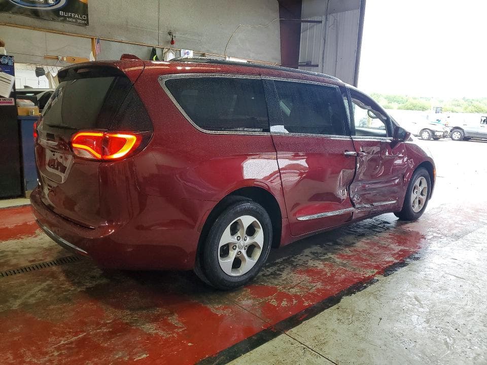 2017 CHRYSLER PACIFICA 3