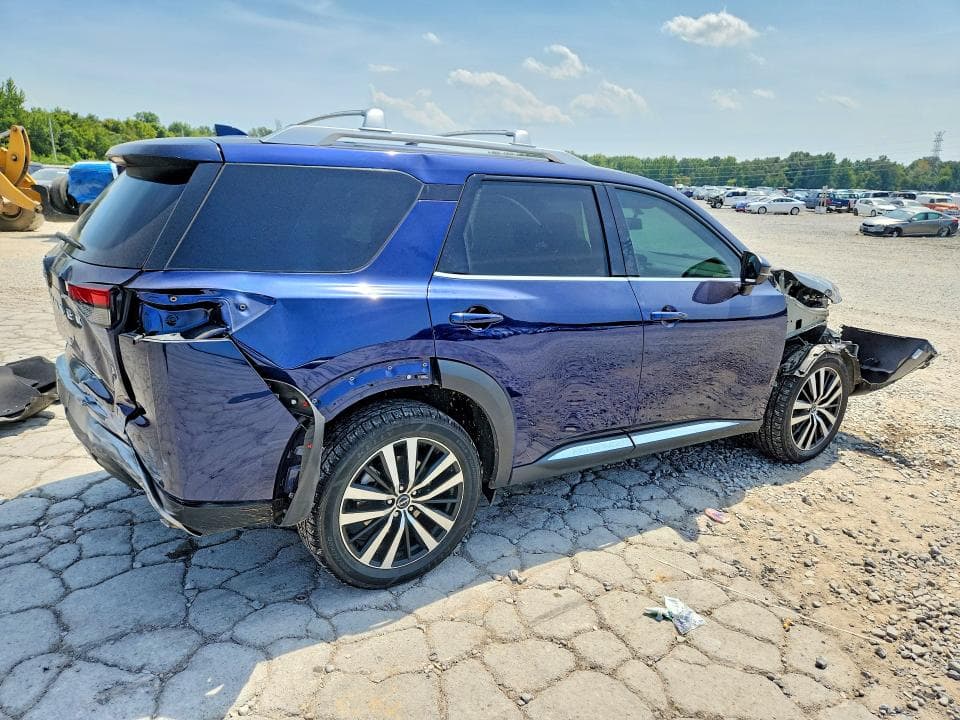 2023 NISSAN PATHFINDER PLATINUM 3