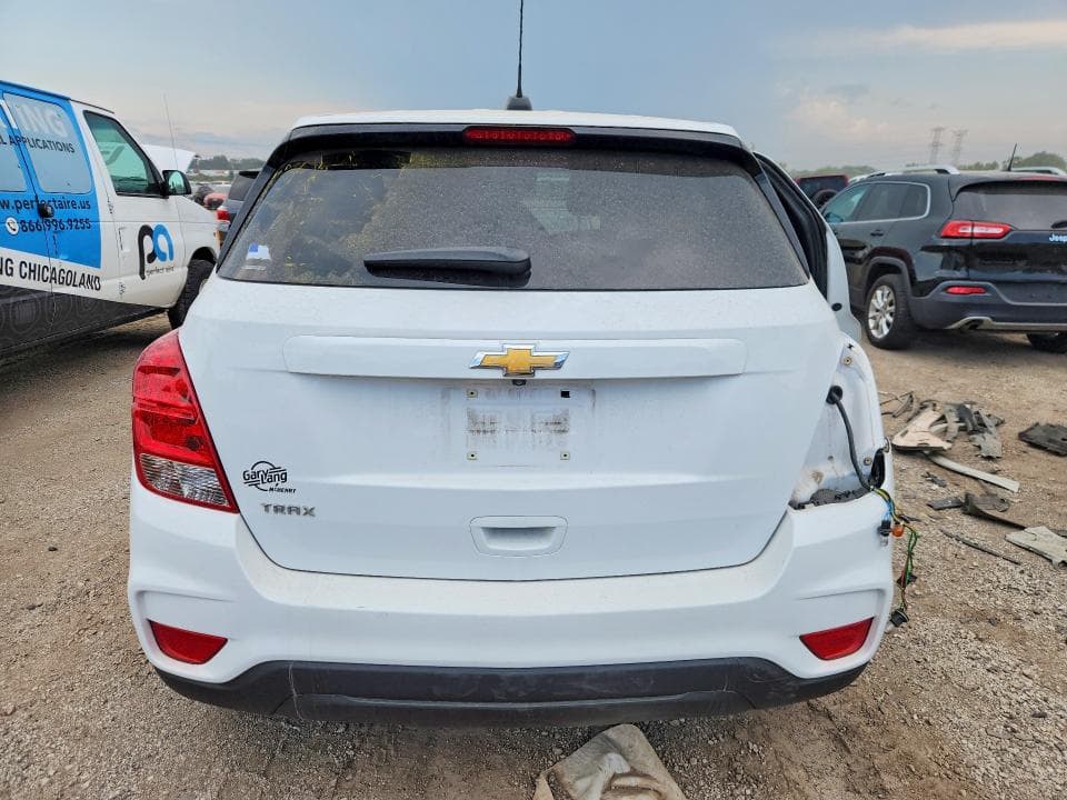 2020 CHEVROLET TRAX LS 6