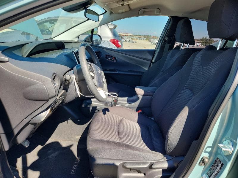 2017 TOYOTA PRIUS TWO 7