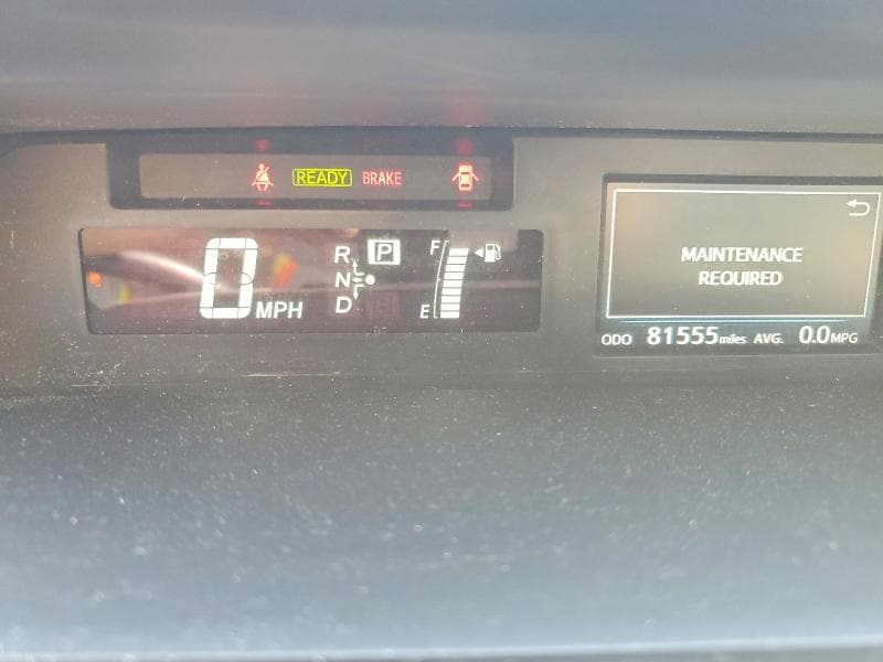 2017 TOYOTA PRIUS V FIVE 9