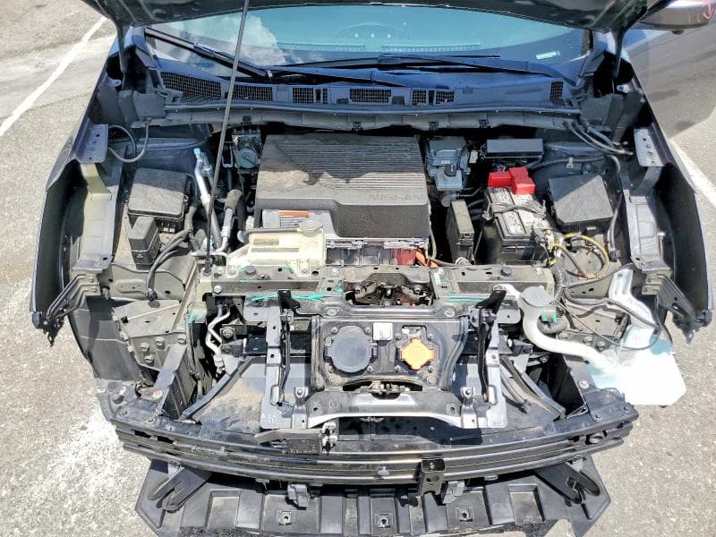 2020 NISSAN LEAF SV 11