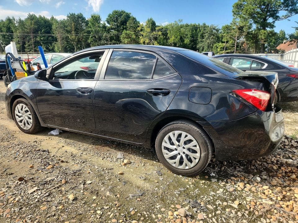 2018 TOYOTA COROLLA LE 2