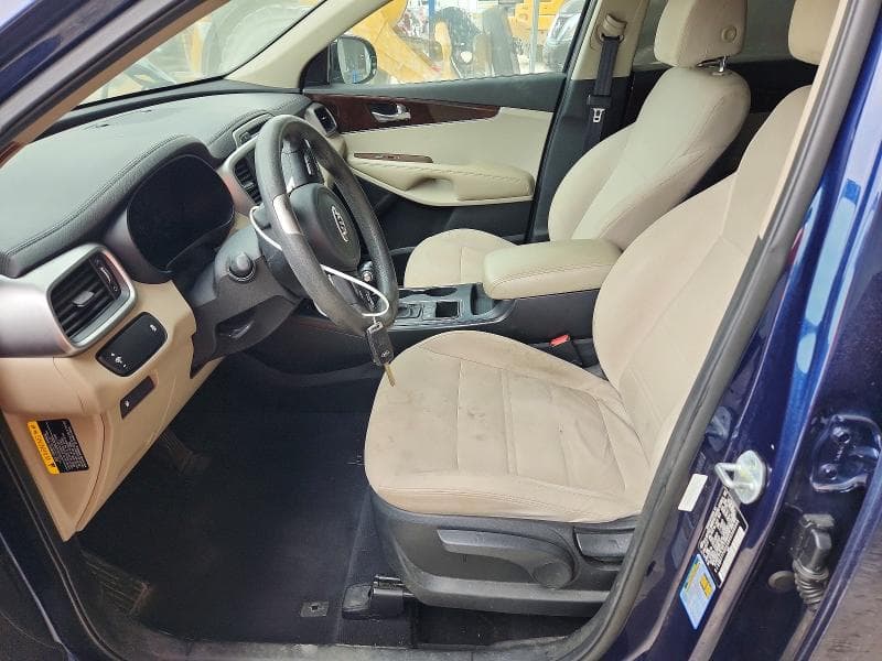 2017 KIA SORENTO LX V6 7