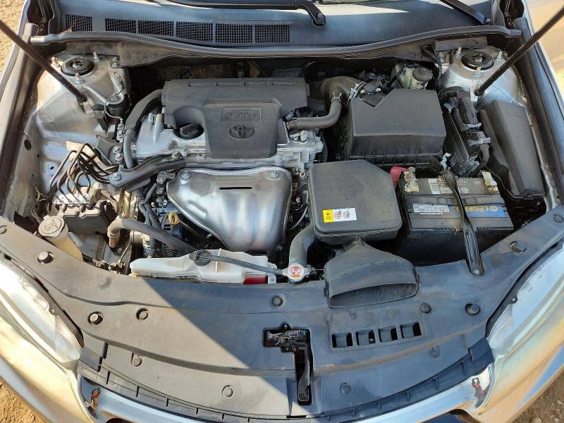 2017 TOYOTA CAMRY SE 11