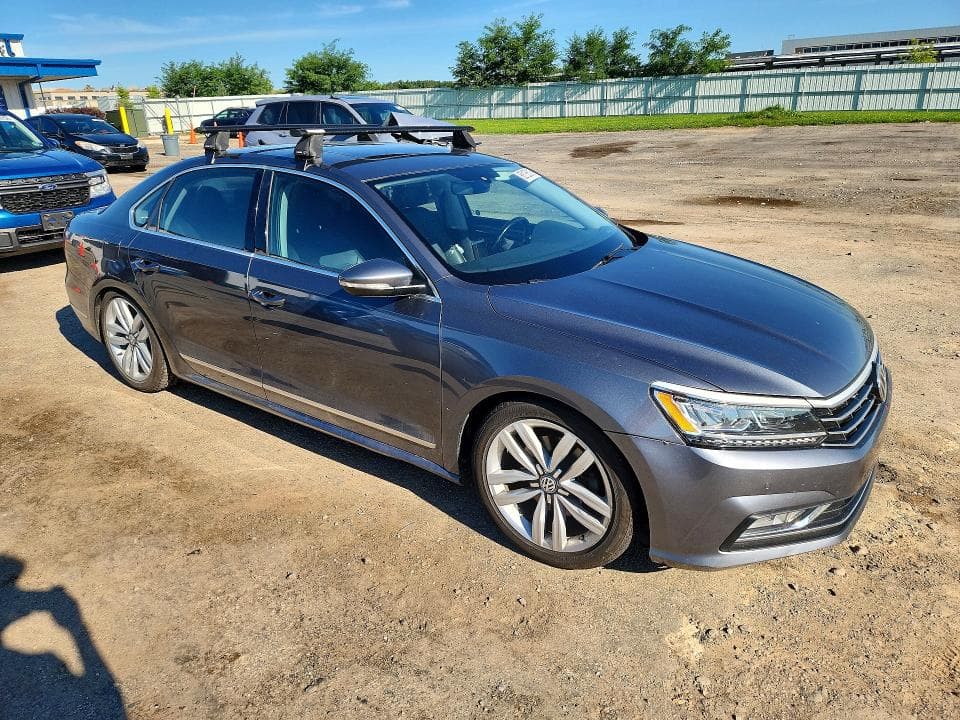 2017 VOLKSWAGEN PASSAT SE 4
