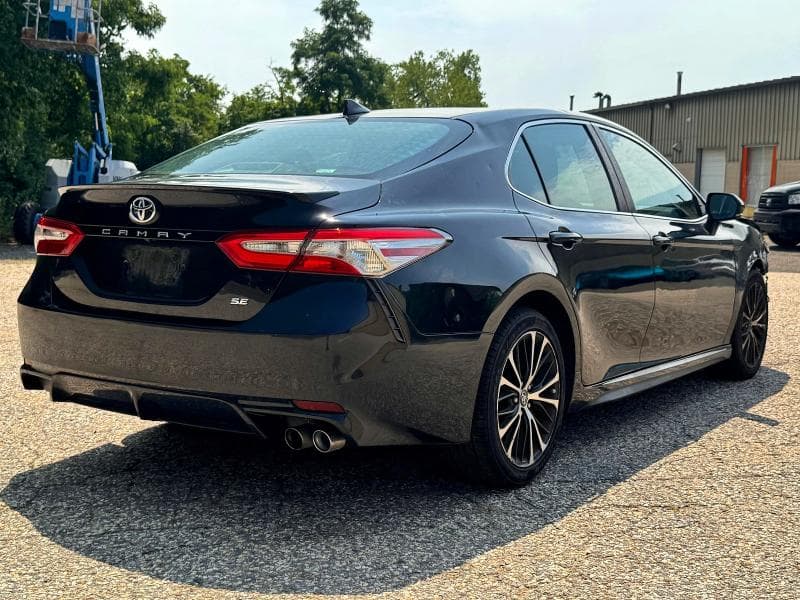 2019 TOYOTA CAMRY L 4