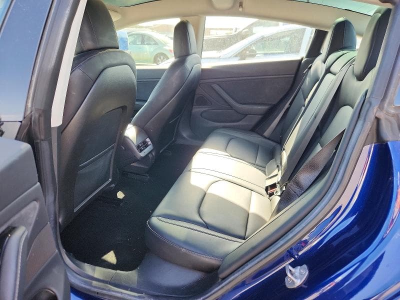 2018 TESLA MODEL 3 10