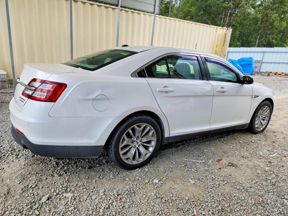 2018 FORD TAURUS LIMITED 3