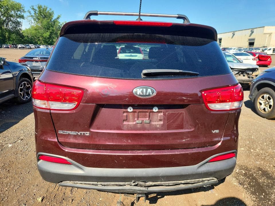 2017 KIA SORENTO LX V6 6
