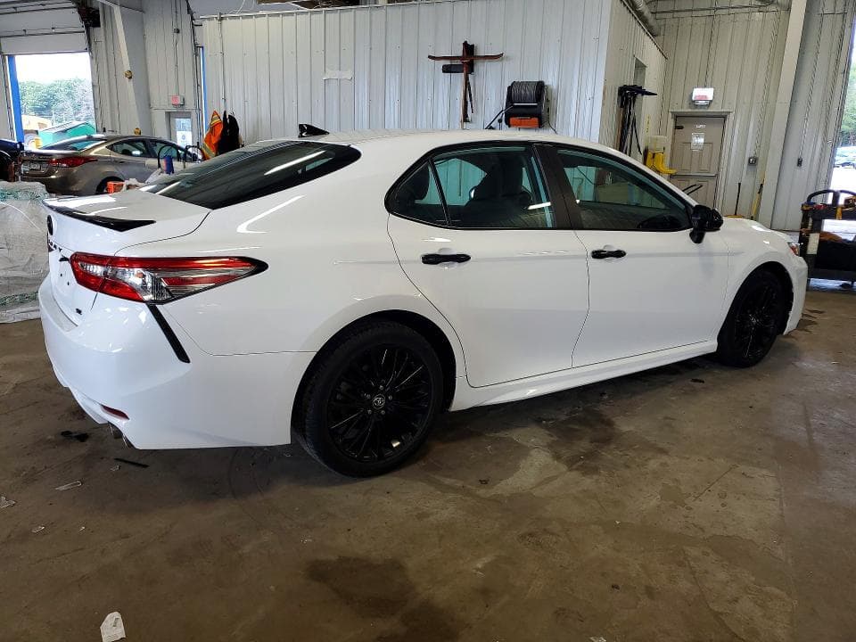 2019 TOYOTA CAMRY SE 3