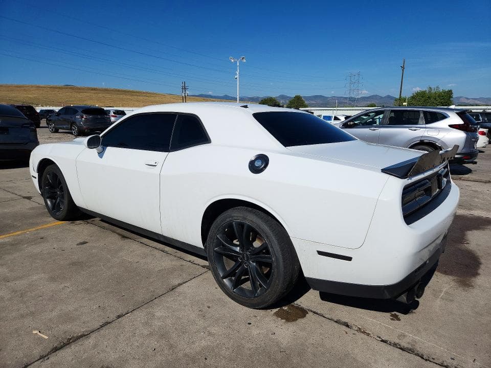 2018 DODGE CHALLENGER SXT 2