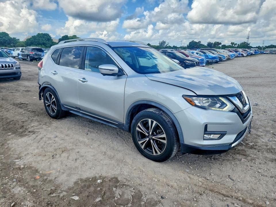 2018 NISSAN ROGUE SL 4