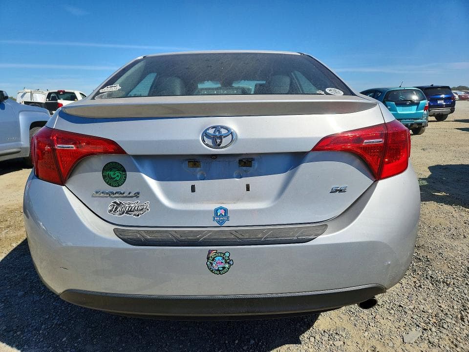 2017 TOYOTA COROLLA SE 6
